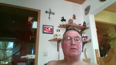 Snapshot of andybayern chatting on 05/01/26, 06:29 andybayern online show from 05/01/26, 06:29