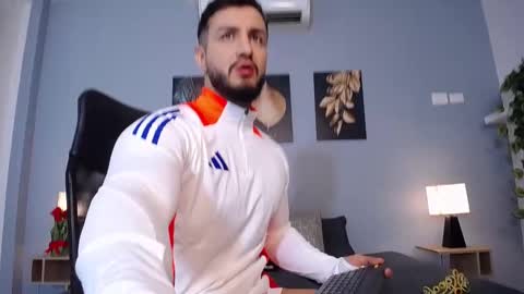 AndyBlass online show from 12/06/24, 01:22