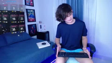 Snapshot of andyboy_19 chatting on 10/03/25, 11:57 andy online show from 10/03/25, 11:57
