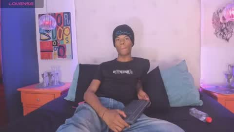 --- Andy --- online show from 06/11/26, 09:13