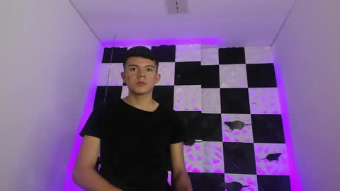 andyfame11 online show from 10/16/25, 07:04