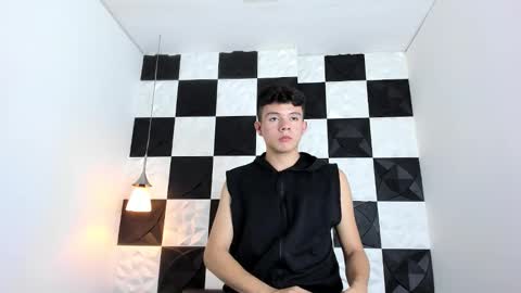 andyfame11 online show from 11/18/25, 06:56