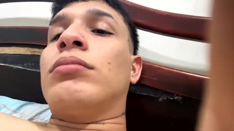 Snapshot of andyhotsi chatting on 12/15/25, 04:17 ANDY online show from 12/15/25, 04:17