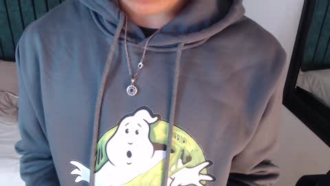 Snapshot of andyjoy_ chatting on 12/26/24, 12:05 Andy Joy online show from 12/26/24, 12:05