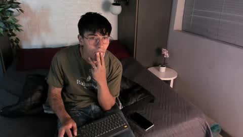 Snapshot of andyjoy_ chatting on 10/06/25, 11:07 Andy Joy  online show from 10/06/25, 11:07