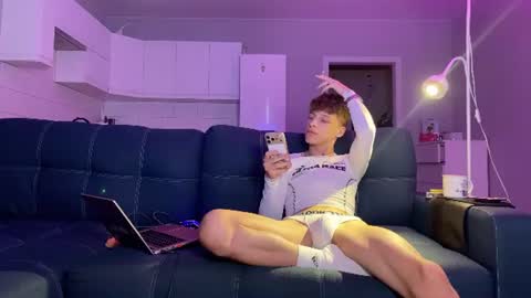 AndyTwinkkk online show from 06/12/26, 12:48
