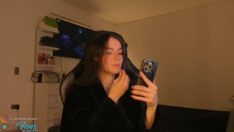 Snapshot of anelisse_ chatting on 10/17/25, 06:38 online show from 10/17/25, 06:38