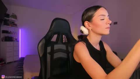 Snapshot of anelisse_ chatting on 01/07/26, 03:09 online show from 01/07/26, 03:09
