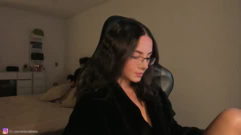 Snapshot of anelisse_ chatting on 02/01/26, 06:39 online show from 02/01/26, 06:39