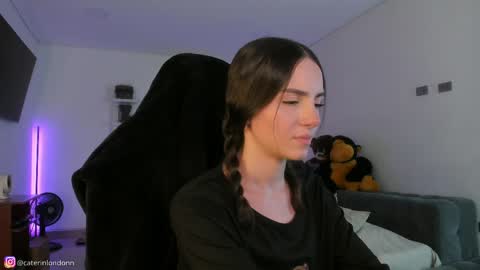 Snapshot of anelisse_ chatting on 04/06/26, 02:09 online show from 04/06/26, 02:09