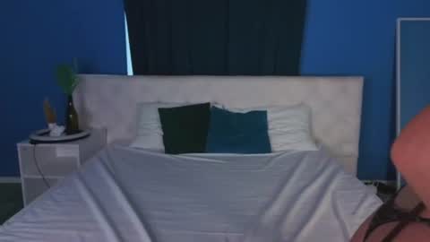 Anelly online show from 06/11/26, 01:05