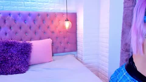 anette_bennet online show from 10/21/25, 04:30