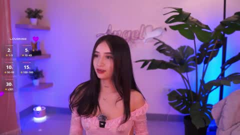 Angel online show from 09/17/25, 03:30
