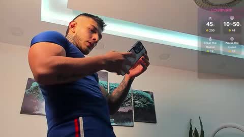 Snapshot of angeel_d035 chatting on 10/31/25, 04:35 Angel online show from 10/31/25, 04:35