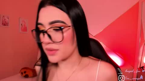 Snapshot of angeel_fox chatting on 12/20/25, 01:07 Angel online show from 12/20/25, 01:07