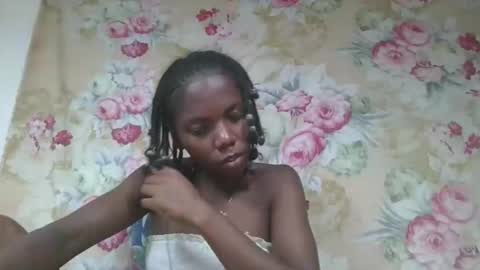 Snapshot of angeeliine chatting on 03/08/26, 02:04 angeeliine online show from 03/08/26, 02:04