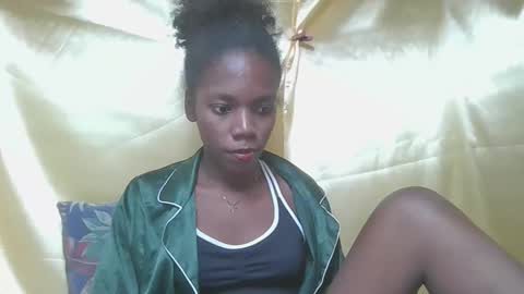 Snapshot of angeeliine chatting on 04/10/26, 02:22 angeeliine online show from 04/10/26, 02:22