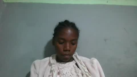 angeeliine online show from 07/07/26, 11:47