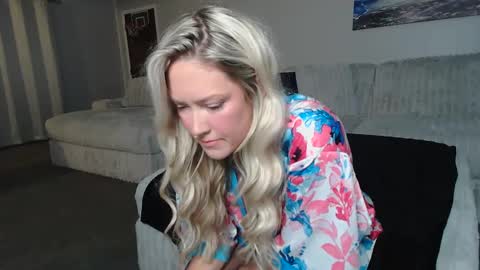 angel01432023 online show from 01/21/25, 02:54