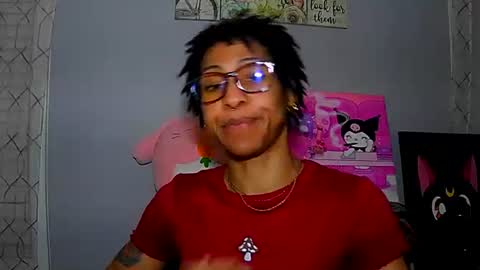 Snapshot of angel0grv chatting on 11/17/25, 02:06 Angel online show from 11/17/25, 02:06