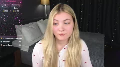 Snapshot of angel__grace chatting on 05/15/26, 11:34 Grace online show from 05/15/26, 11:34