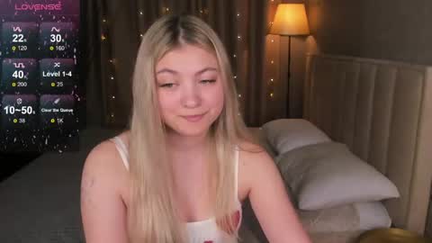 Snapshot of angel__grace chatting on 06/05/26, 06:52 Grace online show from 06/05/26, 06:52