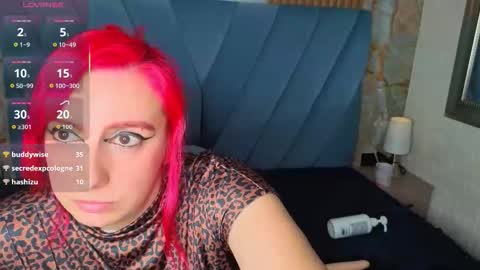 angel__red_ online show from 11/30/25, 01:48