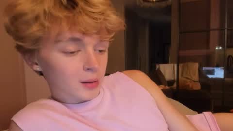 angel_andreww online show from 04/29/26, 05:30