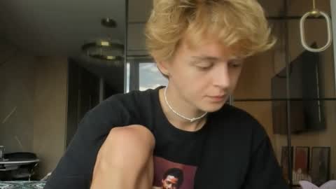 angel_andreww online show from 05/14/26, 10:33