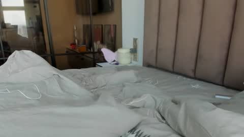 angel_andreww online show from 06/19/26, 11:14