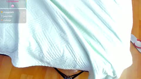  Angel  online show from 09/21/25, 03:35