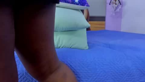  Angel  online show from 10/26/25, 04:07