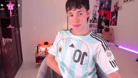 Angel   help me with 100 thumbs up online show from 10/06/25, 09:34