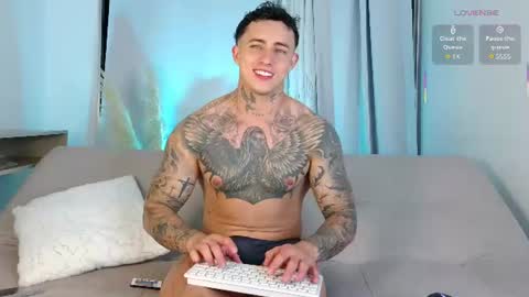 angel_boy01 online show from 06/11/26, 01:38