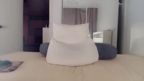 Snapshot of angel_boys chatting on 11/07/25, 12:05 Angel boys online show from 11/07/25, 12:05