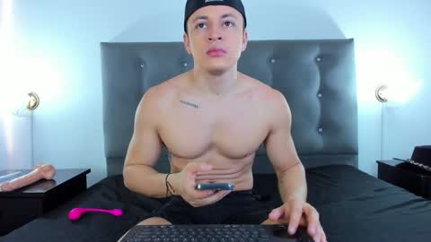 Angel Cuervo online show from 12/03/24, 12:27