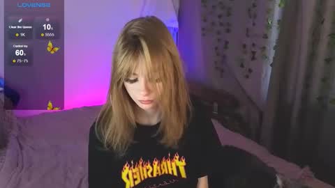 Kate online show from 09/21/25, 06:48