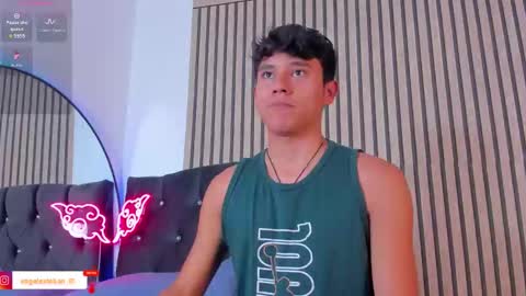 ngel Esteban  online show from 03/29/26, 09:37