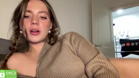 Snapshot of angel_from_sky chatting on 12/11/24, 03:05 Greetings Jess online show from 12/11/24, 03:05