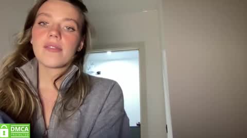 Snapshot of angel_from_sky chatting on 02/21/25, 02:38 Greetings Jess online show from 02/21/25, 02:38