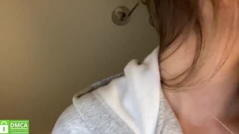 Snapshot of angel_from_sky chatting on 09/20/25, 11:33 Greetings Jess online show from 09/20/25, 11:33