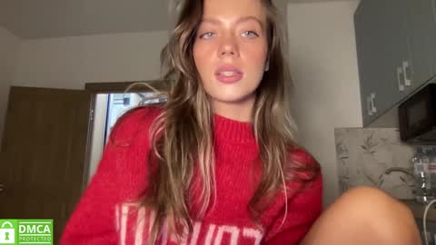 Snapshot of angel_from_sky chatting on 09/26/25, 12:53 Greetings Jess online show from 09/26/25, 12:53