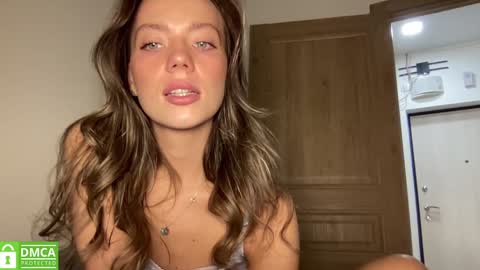 Snapshot of angel_from_sky chatting on 09/29/25, 11:26 Greetings Jess online show from 09/29/25, 11:26