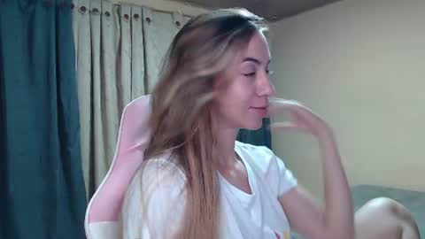Angel Girl online show from 07/19/26, 11:41
