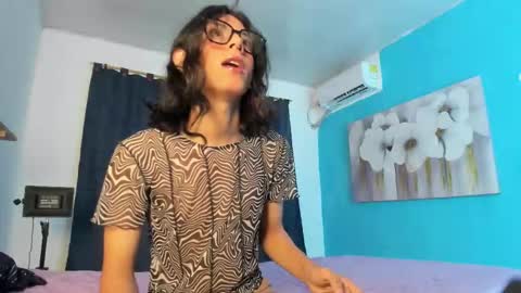 Angel of your dreams online show from 09/14/25, 02:44