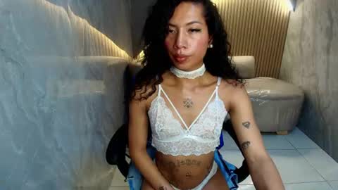 ngel  EVERYDAY from 2145 to 0500am Colombia hour online show from 06/18/26, 03:07
