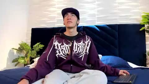 Angel Marzel  online show from 06/12/26, 04:33