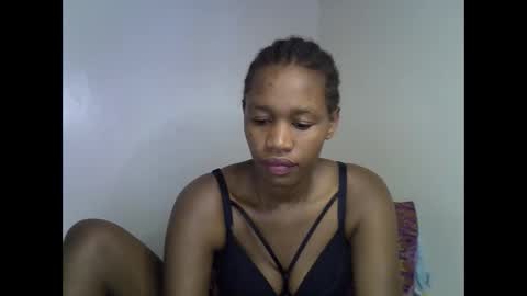 angel_mia5 online show from 11/24/25, 04:23