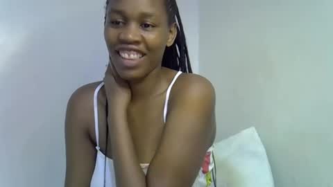 angel_mia5 online show from 12/14/25, 07:29