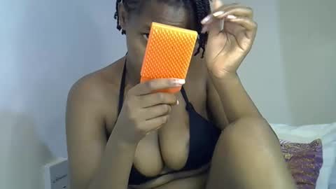 angel_mia5 online show from 05/05/26, 01:30
